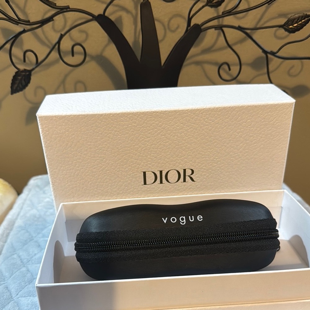 Christian Dior Authentic Green Women's Sunglasses In Amazing Condition With Box - Picture 16 of 16
